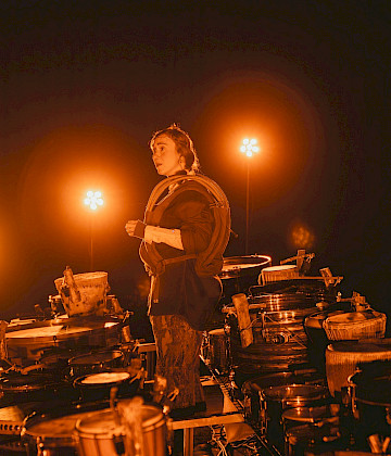 SUPERDRUM is terug in september. Bekijk de voor Theo d’Or genomineerde voorstelling van Veenfabriek en Touki Delphine in Amsterdam, Haarlem en Gouda.